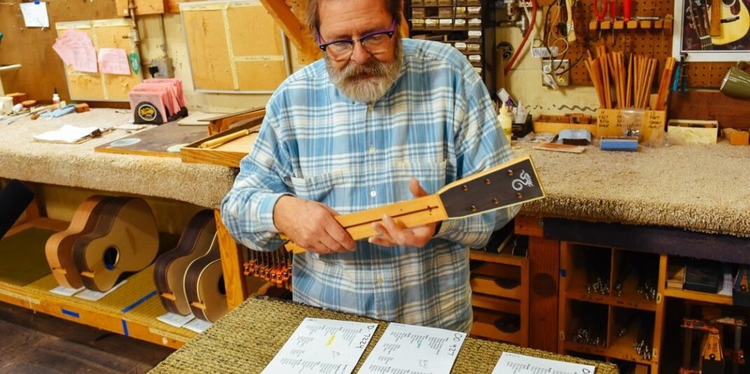 Scguitars 13